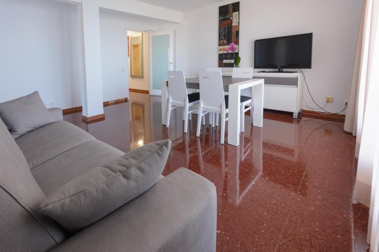 Beach Family Apartments 萨洛 外观 照片