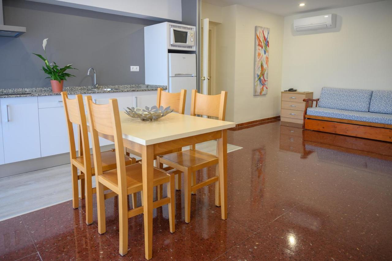 Beach Family Apartments 萨洛 外观 照片