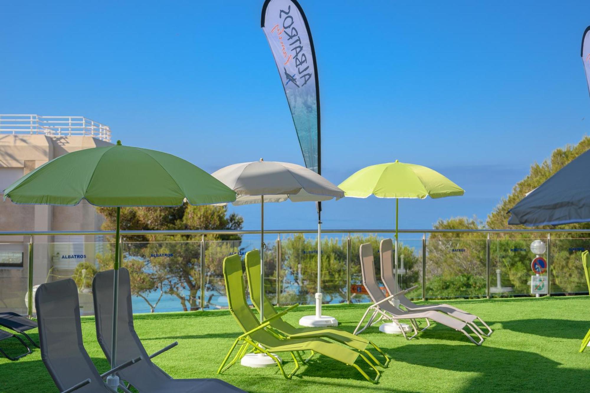 Beach Family Apartments 萨洛 外观 照片